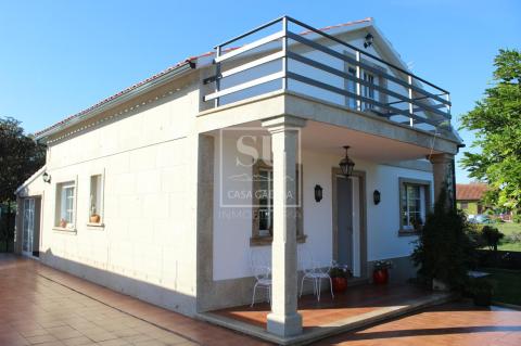 Acogedora propiedad a un paseo de la playa fluvial de Goian y los servicios