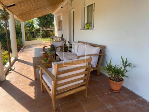 Casita en planta baja en entorno tranquilo a un paseo de Nigrán.