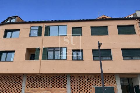 ALQUILER LARGA DURACIÓN TRES DORMITORIOS EN TOMIÑO!